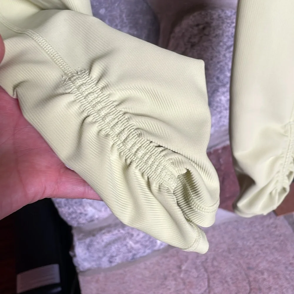 WILO  The Label Ribbed High Rise Ruched leggings - Picture 2 of 5